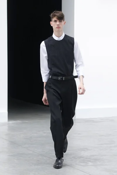 Look 4